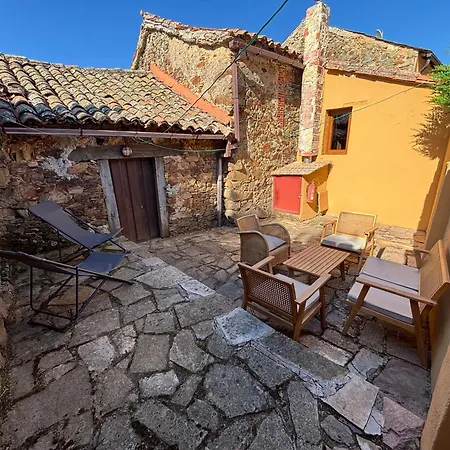 La Casa Del Abogado Chalet La Urz